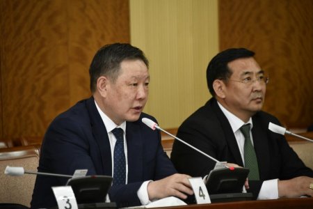 Л.Халтар: Дижитал хяналтын төхөөрөмжийг тээвэр хийх машин бүрд суулгана