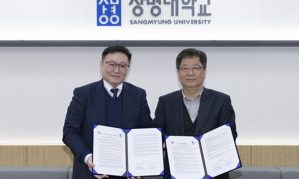 МАНДАХ ИХ СУРГУУЛЬ БНСУ-ЫН САНМЁН ИХ СУРГУУЛЬТАЙ ХАМТАРСАН ХӨТӨЛБӨР (2+2) БОЛОН ОЮУТАН СОЛИЛЦООНЫ ГЭРЭЭНД ГАРЫН ҮСЭГ ЗУРЛАА.