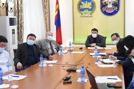  Хотын дарга бизнес эрхлэгчдийн төлөөлөлтэй цахимаар уулзлаа