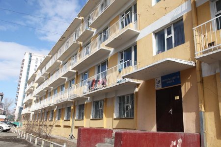 Оюутнууд стандартгүй дотуур байранд орсноос түрээсийн байр, төрөл садныдаа амьдрахыг илүүд үзэж байна