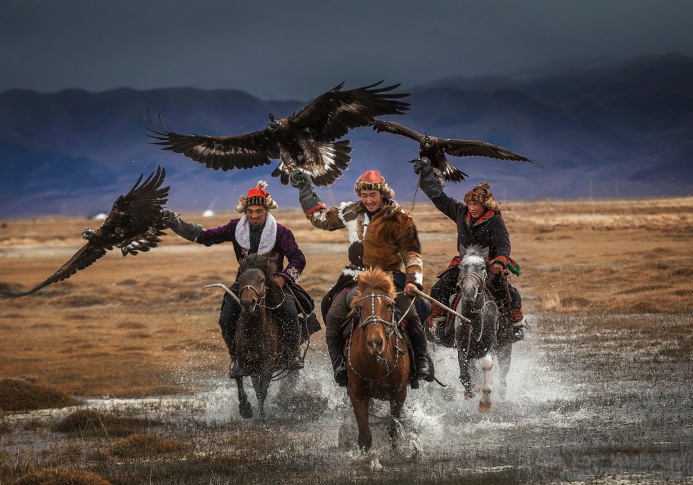  Das Adlerfestival in Mongolei