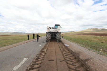 Улаанбаатар-Дархан чиглэлийн 204.11 км авто замын ажил эхэллээ