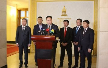  Зориг агсны  хэрэгт холбогдогч хоёр ялтанг суллахыг шаарджээ