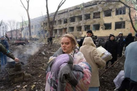 Украины эх, хүүхдийн эмнэлэг Оросын агаарын цохилтод өртжээ
