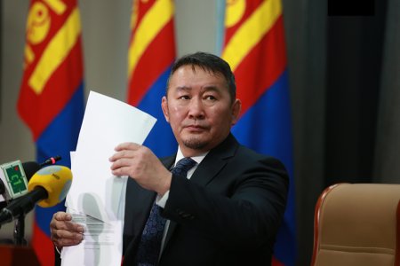 Ардчилсан намын даргын сунгаанд Ерөнхийлөгч асан Х.Баттулга бүртгүүлжээ