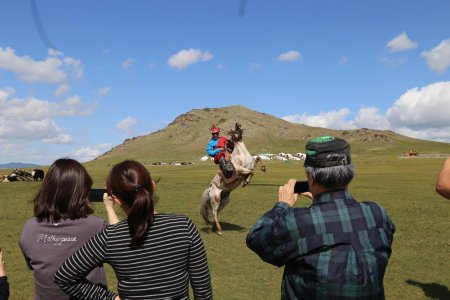 Жуулчдыг далласан Mongol nomadic-т өнжсөн нь
