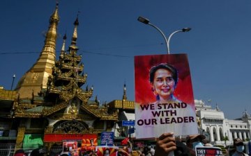 Мьянмарын эсэргүүцлийн жагсаалд оролцсон хүмүүст 20 хүртэлх жилийн хорих ял онооно