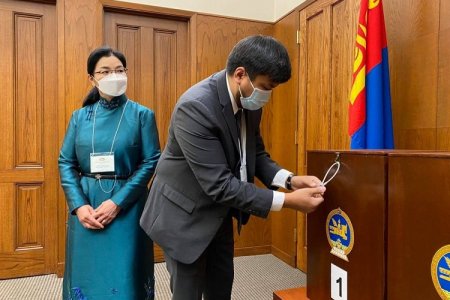 Гадаадад байгаа 7394 сонгогчийн 44.6 хувь нь саналаа өгөөд байна