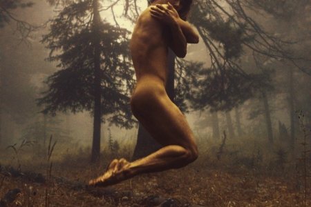 Тэнгэрийн хун тайж” Ч.Цэнгүүний нүцгэн зураг