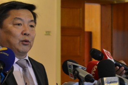 УИХ-ын гишүүн Д.Хаянхярваа Засгийн газрыг огцруулах саналаа өргөн барилаа