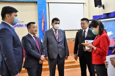 Монголын морин спорт уяачдын холбоо 120 сая төгрөг хандивлалаа