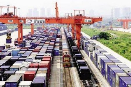 Жил дөрвөн сарын хугацаанд хаалттай байсан хилийн Бургастай-Лаоемяо авто замын боомт өнөөдрөөс ажиллаж эхэллээ