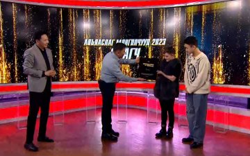 Ж.Наранчимэг: Ээж хүнд хүүхдийнх нь дэмжлэг ямар их хэрэгтэй байдгийг бүжгээрээ харуулахыг зорьсон