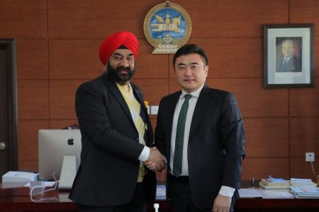 Deputy Education Minister meets Indian Ambassador