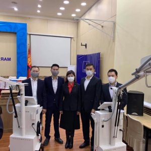 Шинэ коронавирусийн халдварын үед эрүүл мэндийн тусламж үйлчилгээ үзүүлэхэд шаардлагатай тоног төхөөрөмж хүлээлгэн өгөв