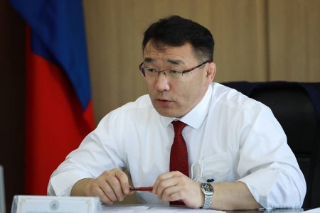 Хотын захиргааны шинэ байрыг түр эмнэлэг болгож, яаралтай ор дэлгэх үүрэг өгөв