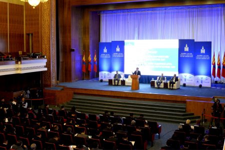 У.Хүрэлсүх: Бид төрийн албаны шинэ соёл, дэг журмыг тогтоохоор ажиллаж байна