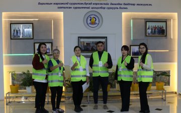 Шинэ ажилчид ажлын байртайгаа танилцлаа