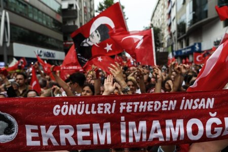 ТУРК УЛСЫН ИСТАНБУЛ ХОТОД ЯВАГДСАН ДАХИН СОНГУУЛИАР СӨРӨГ ХҮЧНИЙ НАМ ЯЛАЛТ БАЙГУУЛЛАА