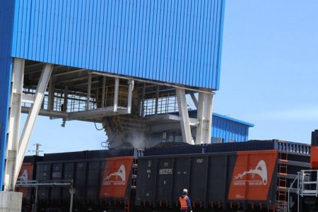 Тавантолгойн нүүрс ачилтын логистикийн нэгдсэн төв ашиглалтад орлоо