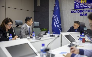Азийн хөгжлийн банкны төлөөлөгчдийг хүлээн авч уулзав