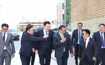 МОНГОЛ УЛСЫН ЕРӨНХИЙ САЙД Н.УЧРАЛ, БОЛОВСРОЛЫН САЙД Л.ЭНХ-АМГАЛАН БАЯНГОЛ ДҮҮРГИЙН 96-Р СУРГУУЛЬД АЖИЛЛАЛАА