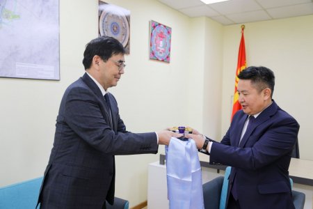 Plenipotentiary representative of the Government of Mongolia, M. Batbayar, has accepted his duties.