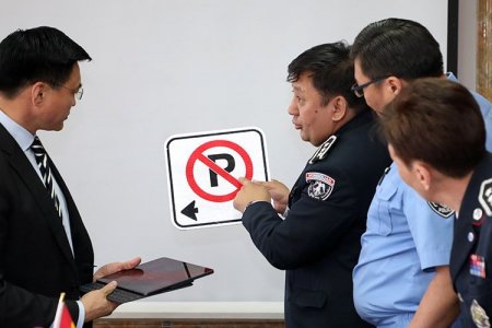 Олон улсын стандартад нийцсэн авто зам, гудамж талбайн тэмдэг тэмдэглэгээ байршуулж эхэллээ