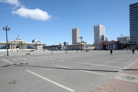 Сүхбаатарын талбайн урд талын зогсоолын газрыг албадан чөлөөлнө