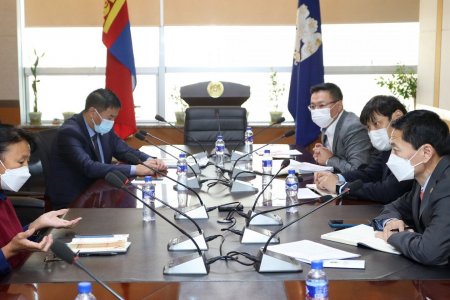 Иргэд газар зохион байгуулалт, гэр хорооллын дахин төлөвлөлттэй холбоотой гомдол, саналаа илэрхийлэв