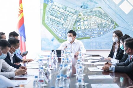 ЭРЭЭНИЙ ХИЛИЙН АГУУЛАХАД БАЙГАА АЧАА БАРААГ НАЙМДУГААР САРД БАГТААЖ ОРУУЛЖ ДУУСГАНА