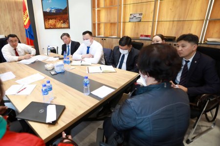 Иргэд тулгамдсан асуудлаа шийдүүлэхээр Нийслэлийн Ерөнхий архитектортай уулзлаа