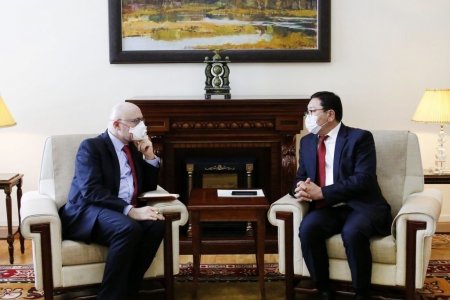 Буруу зураг бүхий мэдээлэл болон тухайн иргэний аюулгүй байдалд санаа зовж буйгаа Францын Элчин сайд илэрхийлэв