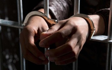 БНХАУ-ын Засгийн газрыг огцруулах суртал ухуулга явуулсан өсвөр насны хүүхдүүдэд гурван жилийн хорих ял оноожээ