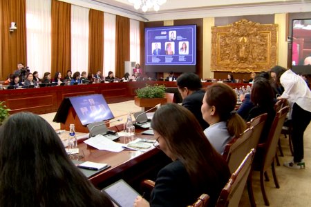 Шийдвэр гаргах түвшинд эмэгтэйчүүдийн оролцоо 2 хувиар нэмэгдэхэд авлигын төсөөллийн индекс 8 хувиар буурдаг байна