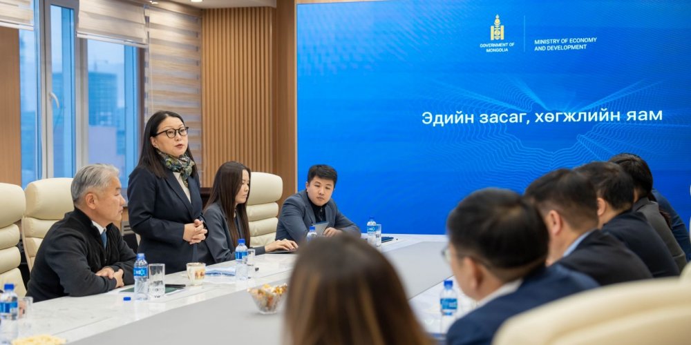 Эдийн засаг, хөгжлийн дэд сайд Содномдаржаагийн Даваасүрэн ажлаа хүлээж авлаа 