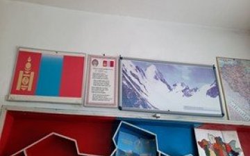 Баян-Өлгий аймгийн сурагчид даваа гараг бүр Төрийн дууллаа дуулдаг болов