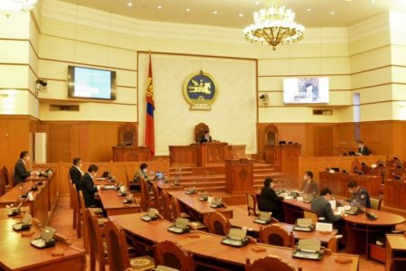 Цар тахалтай тэмцэх хуулийн хугацааг зургаан сараар сунгалаа