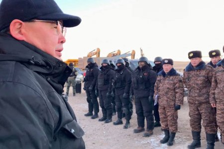 Засгийн газраас тусгай ажиллагаа явуулж, Салхитын мөнгөний ордыг улсын мэдэлд авжээ