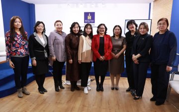 “БАГА НАСНЫ ХҮҮХДИЙН ХӨГЖЛИЙН ЧИГ ХАНДЛАГА-СУРГАЛТЫН АРГА ЗҮЙ, ТЕХНОЛОГИЙН ХӨГЖИЛ” И-ФОРУМ БОЛЖ БАЙНА      