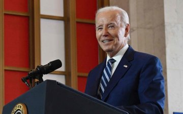 Цагаан ордны тэргүүн Жо Байден хөдөлмөрчдийн өдрийг тохиолдуулан тавьсан илтгэлдээ АНУ-д ажилгүйдлийн түвшин буурсныг онцлов