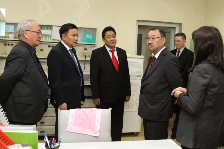 Н.ЦЭРЭНБАТ: БАЙГАЛЬ ОРЧНЫ САЛБАР ТЕХНИК, ТЕХНОЛОГИЙН ДЭВШЛЭЭС ХОЦРОХ ЁСГҮЙ