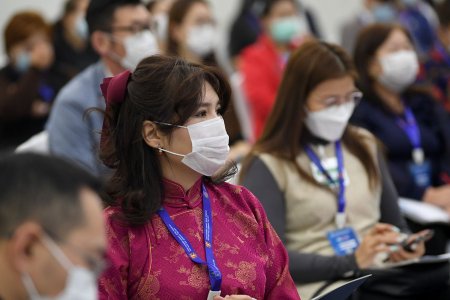 Нийслэлийн жижиг, дунд үйлдвэр, үйлчилгээ эрхлэгчдийн анхдугаар зөвлөгөөн болж байна