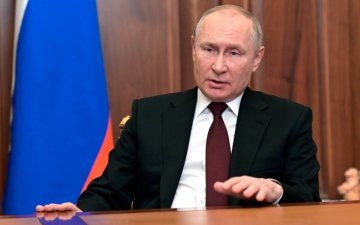 Bладимир Путин Украинаас салан тусгаарласан хоёр мужийн тусгаар тогтнолыг хүлээн зөвшөөрлөө