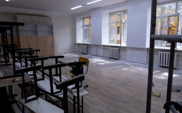 Төрийн давхардсан чиг үүрэг, хариуцлагагүй байдал нь хүүхдүүдийн боловсрол эзэмших эрхийг хязгаарлаж байна