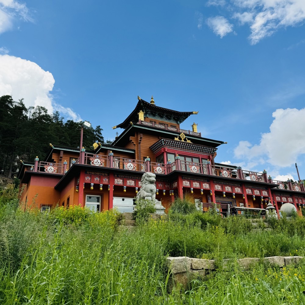 AGLAG BUTEEL MONASTERY