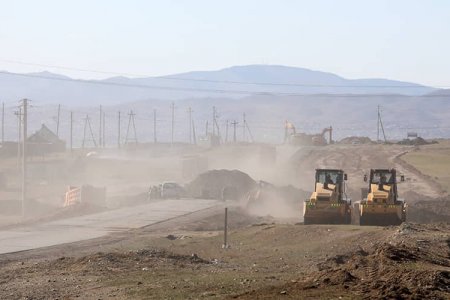 Налайхын замын бүтээн байгуулалтад усалгааны машин гаргуулахаар боллоо