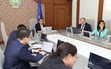 Боловсролын сайдын шуурхай хурал боллоо