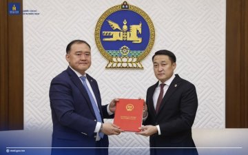 “МОНГОЛ УЛСЫН ХӨГЖЛИЙН 2026 ОНЫ ТӨЛӨВЛӨГӨӨ БАТЛАХ ТУХАЙ” УИХ-ЫН ТОГТООЛЫН ТӨСЛИЙГ ӨРГӨН БАРИЛАА