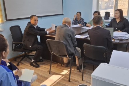 Өрхийн эрүүл мэндийн төвүүдэд хяналт, дүгнэлт хийж байна.